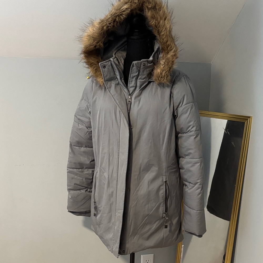 Time and Tru Gray‎ Hooded Puffer Jacket with Faux Fur Trim Insulated Parka Coat